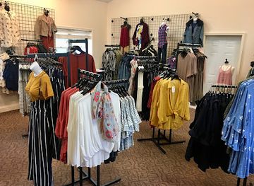 maryland/deep-creek-lake/shop/cashmere-clothing-co