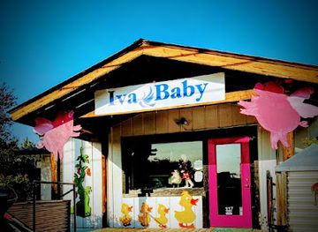 texas/lost-maples-state-natural-area/shop/the-alley-on-bitters