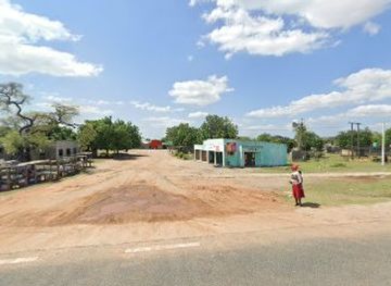 south-africa/elephant-coast/shop/gumede-tuck-shop
