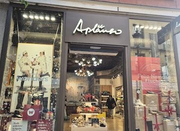 spain/madrid/shop/aplauso