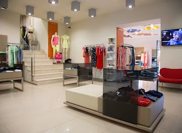 italy/pompeii/forum-of-pompeii/shop/pipol