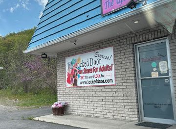 maryland/rocky-gap-state-park/shop/the-locked-door-express