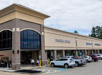 new-hampshire/central-new-hampshire/shop/bedford-grove