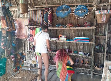 tanzania/coastal-zone/shop/makuti-gift-shop