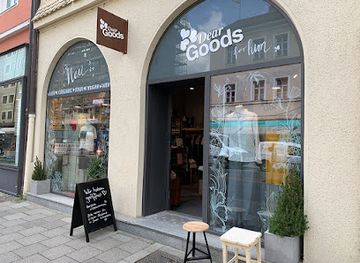 germany/munich/schwabing/shop/deargoods