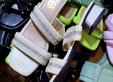 uganda/bukedi/shop/wildee-s-plaza