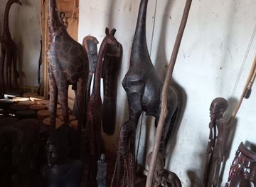 kenya/chyulu-hills/shop/makindu-handicraft-co-operative-society
