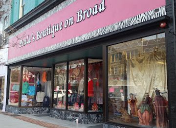 alabama/piney-woods/shop/paula-s-boutique-on-broad