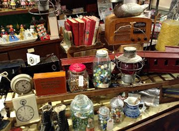 arizona/sedona/shop/hummingbird-house