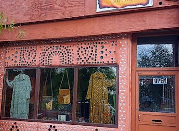pennsylvania/main-line/shop/ini-collective
