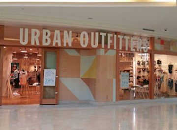 puerto-rico/san-juan-metropolitan-area/shop/urban-outfitters
