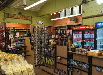 california/yosemite-village/shop/curry-village-gift-and-grocery