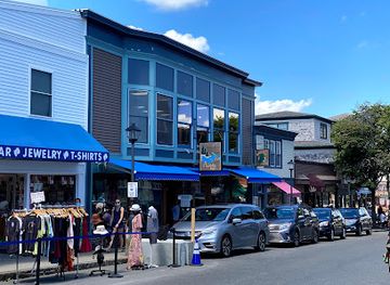 maine/acadia-national-park/shop/the-acadia-shop