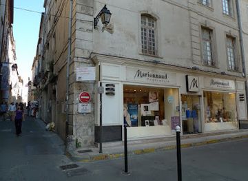 france/camargue/shop/marionnaud-parfumerie-institut
