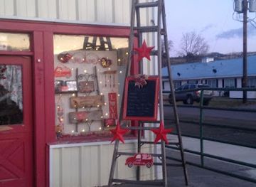 oregon/painted-hills/shop/bargain-boutique