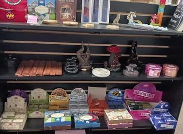 illinois/quad-cities/shop/spellbound