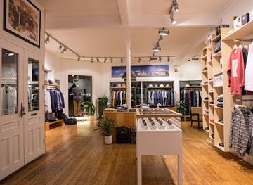 iceland/laugavegur-trail/shop/hurra-reykjavik