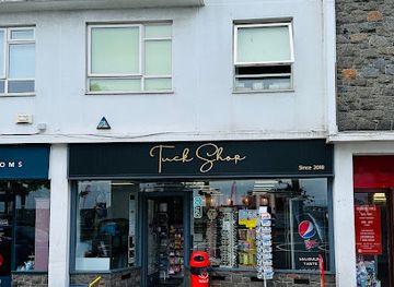 guernsey/jerbourg-point/shop/the-tuck-shop