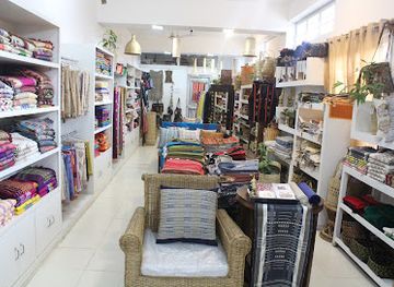 india/northeast-india/shop/lahe-looms