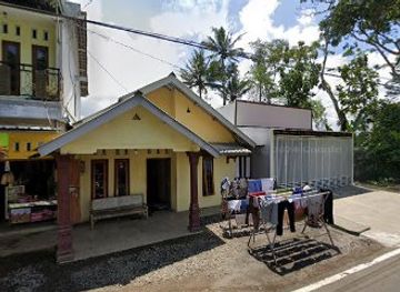 indonesia/central-java/shop/dini