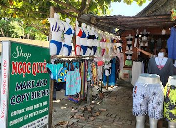 vietnam/hoi-an/an-bang-beach/shop/ngoc-quyen-make-copy-bikinis