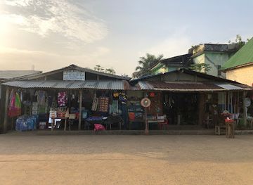 liberia/river-gee-county/shop/t-bonyenor-planet-business-center