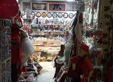 albania/tirana/shop/souvenire-kruja