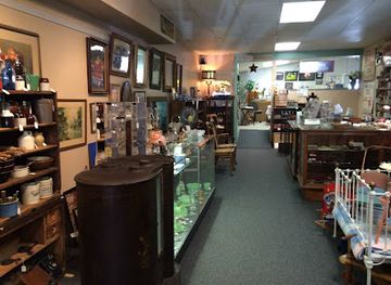 iowa/corn-belt/shop/rusty-nail-antiques