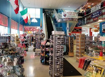 canada/niagara-falls/shop/made-in-america-store-souvenir-gift-shop-second-floor