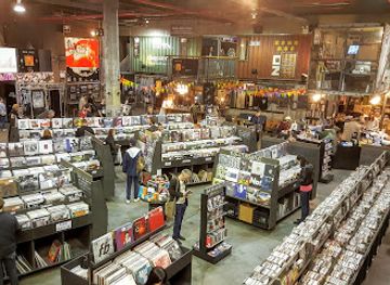 new-york/new-york-city/shop/rough-trade