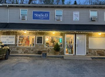 west-virginia/new-river-gorge-national-park-and-preserve/shop/studio-b-gallery-gifts