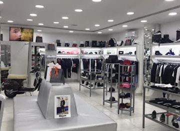 italy/naples/shop/san-shop-luxury