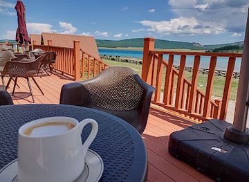 mongolia/khuvsgul-lake/shop/altanzagas-coffee-shop