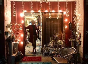 iowa/des-moines/shop/cottage-by-the-creek