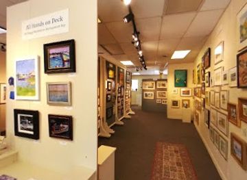 rhode-island/newport-coastline/shop/spring-bull-gallery