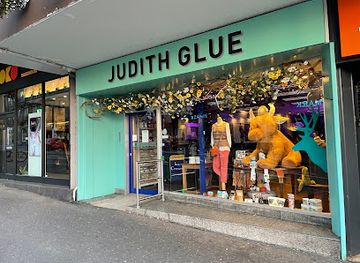 united-kingdom/inverness-shire/shop/judith-glue