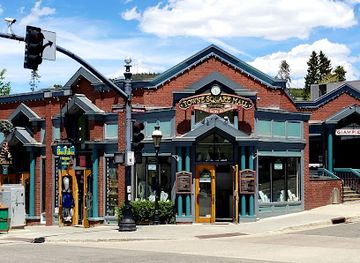 colorado/breckenridge/shop/towne-square-mall