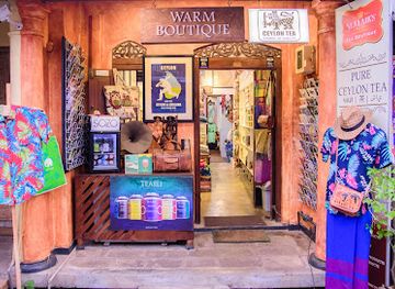 sri-lanka/southern-province/shop/warm-boutique