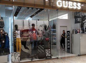 slovakia/zilina/shop/guess