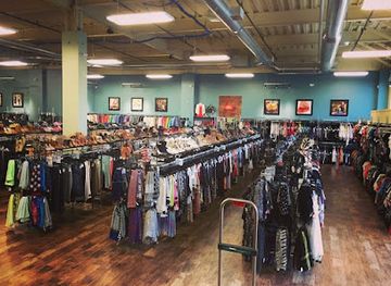 iowa/west-des-moines/shop/style-encore-des-moines