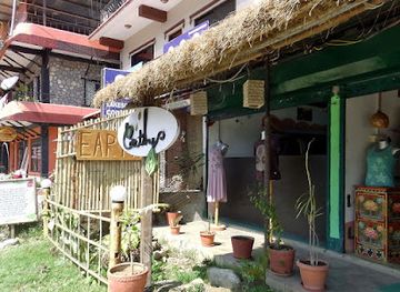 nepal/mid-hills/shop/earthy-nepal