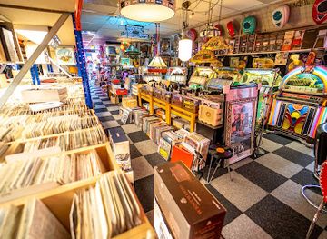 netherlands/the-hague/scheveningen/shop/bennies-fifties-hague