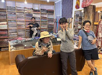 india/leh-ladakh/shop/cottage-emporium-shopping-pashmina-shawls-thangka-paintings-in-leh