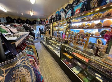 nevada/lake-tahoe/shop/tahoe-rock-shop-crystal-shop-more