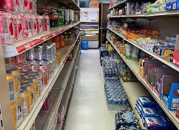 the-bahamas/rum-cay/shop/the-village-grocery-store