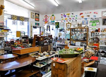 idaho/nampa/shop/rusty-retro-antiques-oddities