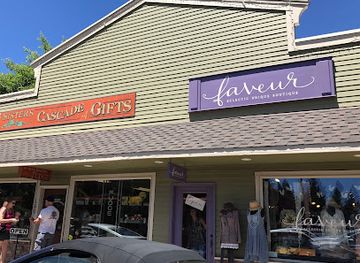 oregon/painted-hills/shop/sisters-cascade