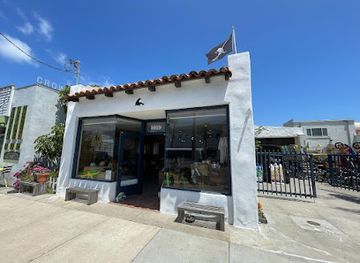 california/coronado/shop/urt-urt-shop