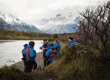 argentina/torres-del-paine-national-park/shop/kayak-en-patagonia