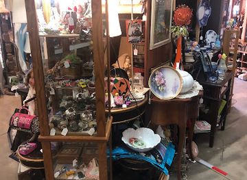 nevada/boulder-city/shop/parkway-antiques